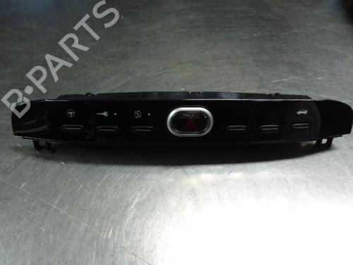 Used Switch FIAT GRANDE PUNTO (199_) 1.4 (199AXB11, 199AXB1A, 199BXB1A, 199AXL1A) (77 hp) 22466013