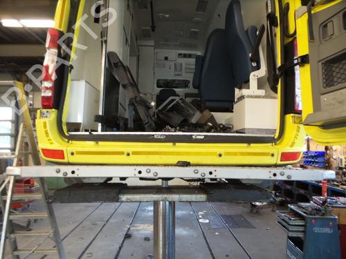 Used Rear bumper MERCEDES-BENZ SPRINTER 3,5-t Van (B906) 319 CDI / BlueTEC (906.631, 906.633, 906.635, 906.637) (190 hp) 22490951