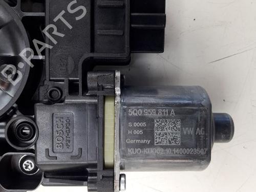 Rudehejsemekanisme venstre bagtil SKODA OCTAVIA III Combi (5E5, 5E6) 1.6 TDI | BP22503536C24 