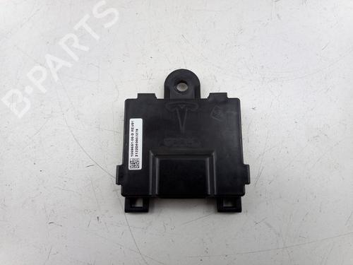 Elektronisk modul TESLA MODEL S (5YJS) 60 (306 hp) 22703052