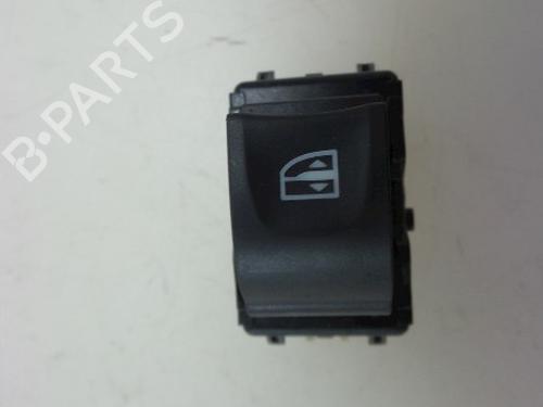 Used Switch RENAULT CAPTUR I (J5_, H5_) 1.5 dCi 90 (J5N4, J5M5, J5MW, J5M6, J5AL, J5AJ) (90 hp) 22490556