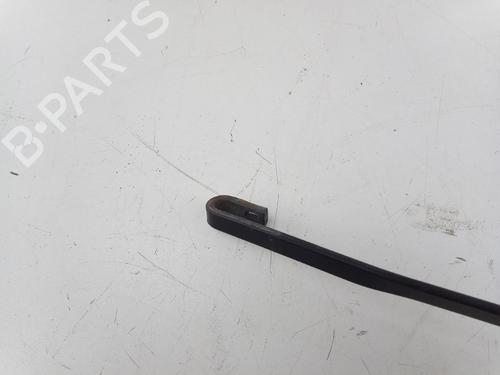 Front windshield wiper arm MITSUBISHI OUTLANDER III (GG_W, GF_W, ZJ, ZL, ZK) 2.0 Hybrid 4WD (GG2W) | BP29283225C143 