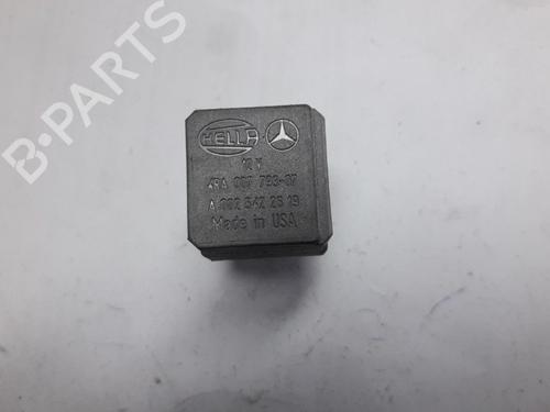 Used Electronic sensor MERCEDES-BENZ C-CLASS (W203) C 180 (203.035) (129 hp) 22498935