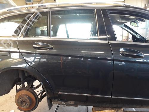 Dør høyre bak Dør høyre bak MERCEDES-BENZ C-CLASS T-Model (S204) C 180 CDI (204.200) (120 hp) 35933386 35933386