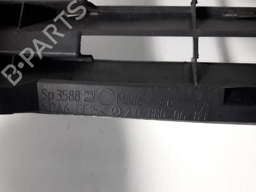 Grill MERCEDES-BENZ E-CLASS (W210) E 320 CDI (210.026) | BP22461071C40 