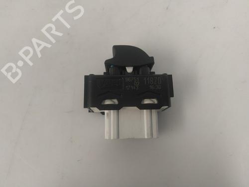 Switch PEUGEOT 208 I (CA_, CC_) 1.2 VTI 82 | BP27803095I30