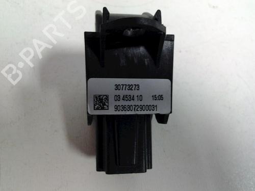 Switch VOLVO XC70 II (136) 3.2 AWD | BP25881658I30 