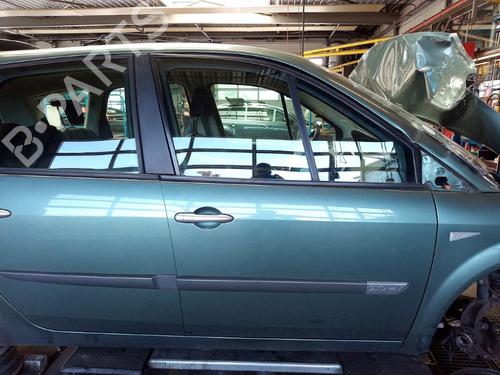 Used Right front door RENAULT GRAND SCÉNIC II (JM0/1_) 2.0 (135 hp) 22492533