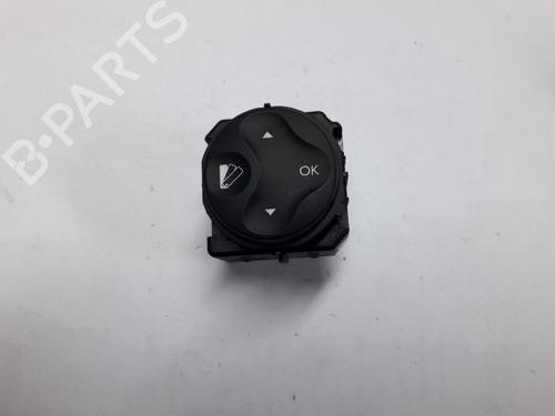 Used Switch RENAULT SCÉNIC III (JZ0/1_) 1.6 dCi (JZ00, JZ12) (130 hp) 22500528