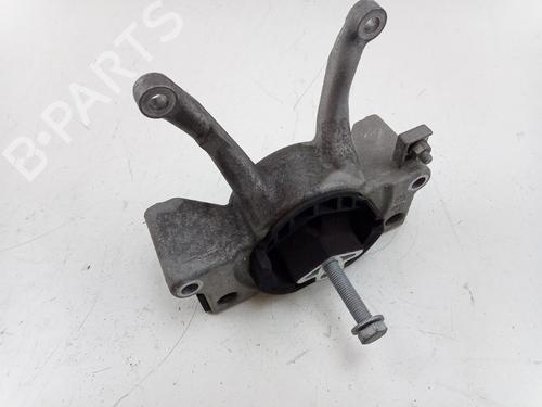 Used Gearbox mount BMW 5 (G30, F90) 540 i (340 hp) 29438387