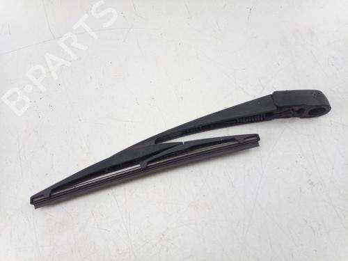 Używane Ramię wycieraczki tylnej szyby SUZUKI SWIFT IV (FZ, NZ) 1.2 (AZG412, ZC72S) (90 hp) 31775749