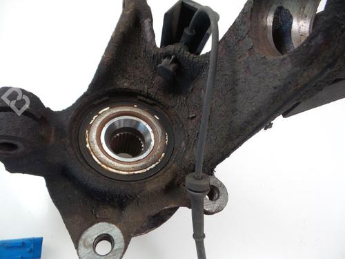 Left front steering knuckle PEUGEOT 206 CC (2D) 1.6 HDi 110 | BP22473113M25 