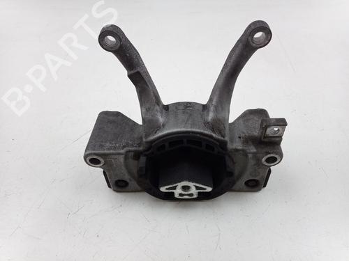 Used Gearbox mount BMW 5 (G30, F90) 530 e Plug-in Hybrid (252 hp) 22514913
