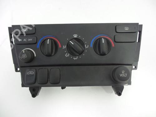 AC Styreenhet / Manøvreringsenhet VOLVO V70 II (285) D5 (163 hp) 22463976