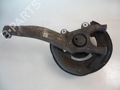 Used Right front steering knuckle LEXUS IS II (_E2_) 220d (ALE20) (177 hp) 22476805