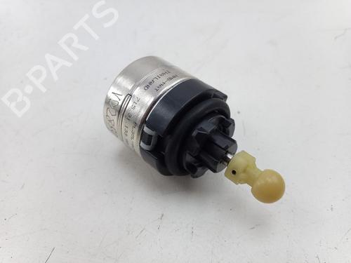 Used Headlight adjuster motor VOLVO V40 Hatchback (525) D2 (120 hp) 24151862
