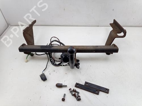 Used Tow ball/Mechanism TOYOTA YARIS (_P13_) 1.3 (NSP130_, NSP130) (99 hp) 29925314