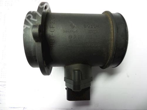 Used Mass air flow sensor MERCEDES-BENZ E-CLASS (W210) E 300 Turbo-D (210.025) (177 hp) 22454879