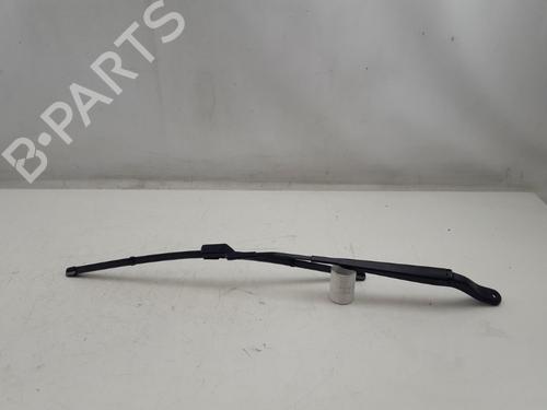 Used Front windshield wiper arm OPEL CORSA F (P2JO) CORSA-e (68) (136 hp) 22504273
