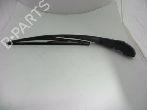 Used Rear windshield wiper arm TOYOTA YARIS (_P13_) 1.3 (NSP130_, NSP130) (99 hp) 22477299