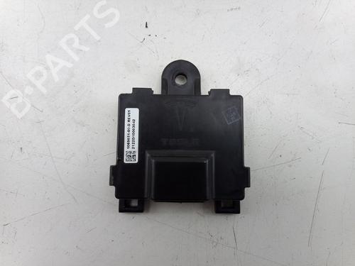 Used Electronic module TESLA MODEL S (5YJS) 60 (306 hp) 22741880