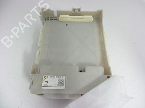 Fuse box TOYOTA PRIUS PLUS (_W4_) 1.8 Hybrid (ZVW40W, ZVW41W) | BP22466729E1 