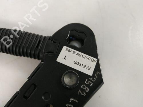 Venstre foran beltestrammer FORD FOCUS I (DAW, DBW) 1.8 Turbo DI / TDDi | BP22453595C87 