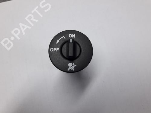 Commutateur RENAULT TWINGO II (CN0_) 1.2 16V (CN0K, CN0V, CN0A) (76 hp) 22500980