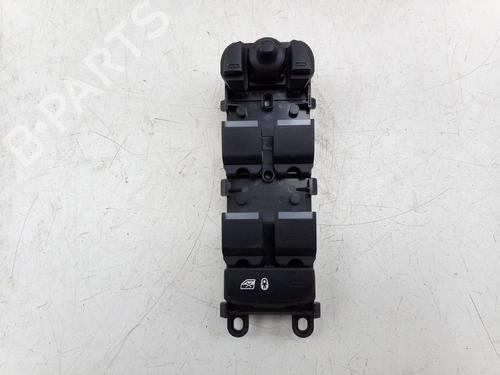 switch-land-rover-discovery-sport-l550-2014-34737077 main image