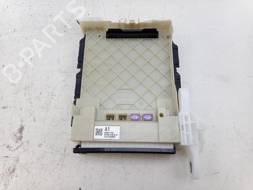 Used Fuse box Fuse box 36848999 36848999