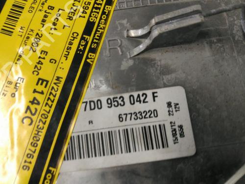 Right front indicator VW TRANSPORTER T4 Bus (70B, 70C, 7DB, 7DK, 70J, 70K, 7DC, 7DJ) 2.8 VR6 | BP30837502C33