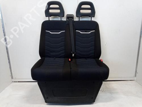 Used Right front seat IVECO DAILY VI Platform/Chassis 33S14, 35S14, 35C14, 38S14 (136 hp) 29868374