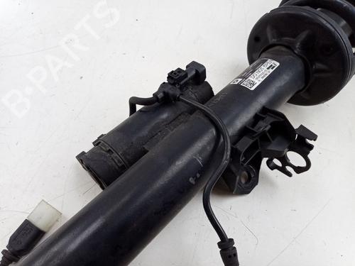 Right front shock absorber BMW 5 (G30, F90) 540 i | BP29594326M17 