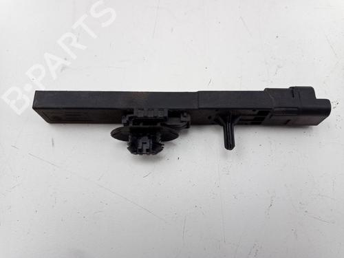 Used Antenna/Base PEUGEOT 3008 II SUV (MC_, MR_, MJ_, M4_) 1.6 BlueHDi 120 (120 hp) 22492950