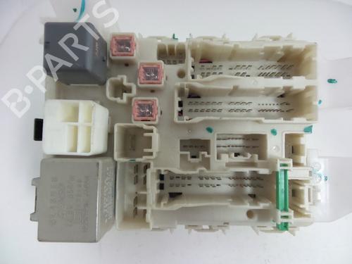 Zekeringkast TOYOTA AURIS (_E15_) 2.0 D-4D (ADE150_, ADE150R) (126 hp) 22456398