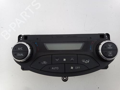 Used Climate control TOYOTA YARIS (_P13_) 1.5 Hybrid (NHP130_) (101 hp) 22492766