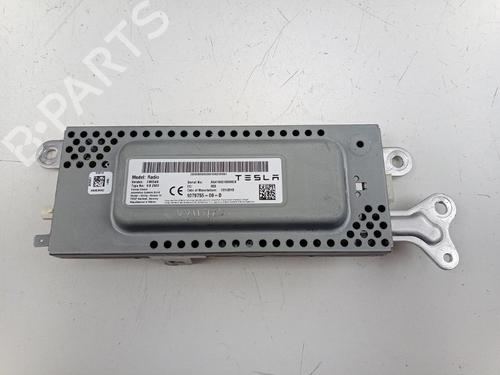 Radio TESLA MODEL 3 (5YJ3) EV AWD (351 hp) 23110832