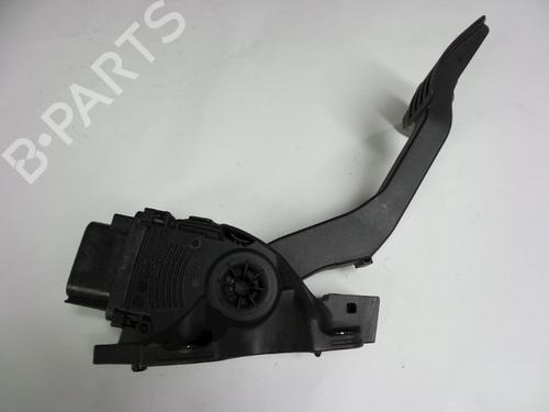Used Pedal VOLVO V60 I (155) T3 (150 hp) 22471519