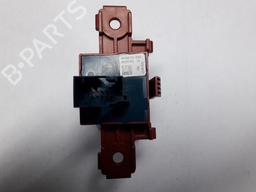 Switch PEUGEOT 508 I (8D_) 2.0 HDi Hybrid4 AWC | BP22477587I30 