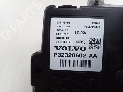 Display monitor VOLVO V60 II (225) T8 Plug-in Hybrid AWD | BP30131963C48 