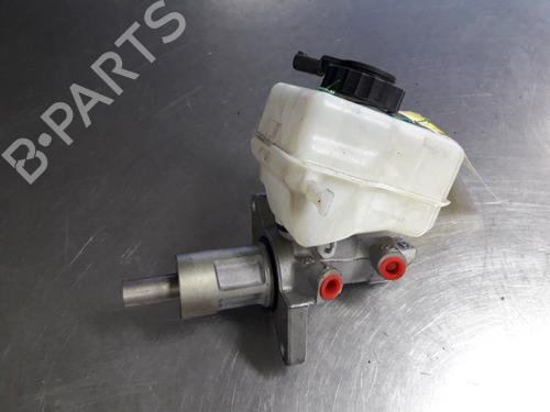 Used Brake master cylinder BMW 1 (E81) 118 d (136 hp) 22458210