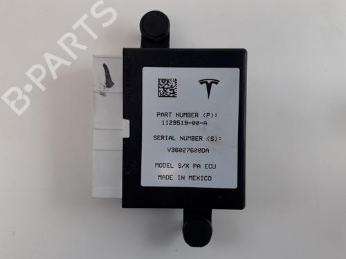 Elektronische module TESLA MODEL S (5YJS) 75D AWD (525 hp) 22509133