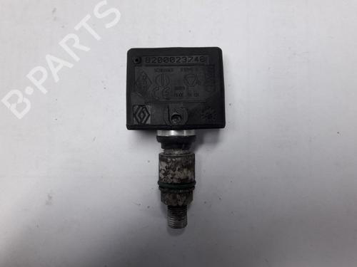 Used Electronic sensor RENAULT LAGUNA II Grandtour (KG0/1_) 1.8 16V (KG0B, KG0M) (120 hp) 22500191