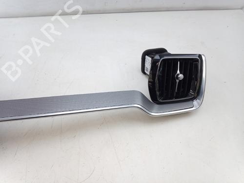 Andre VOLVO V60 II (225) T8 Plug-in Hybrid AWD | BP30131974O1 - Image 3