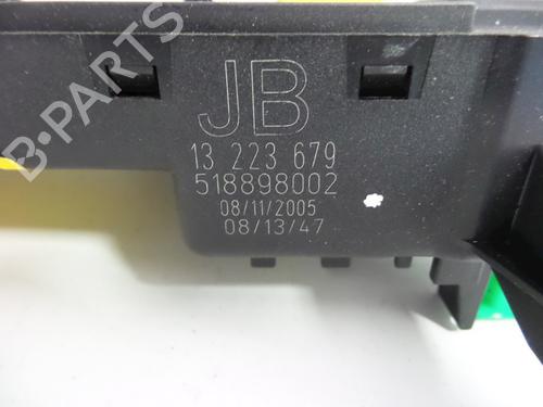 Fuse box OPEL VECTRA C GTS (Z02) 1.9 CDTI (F68) | BP22457010E1 