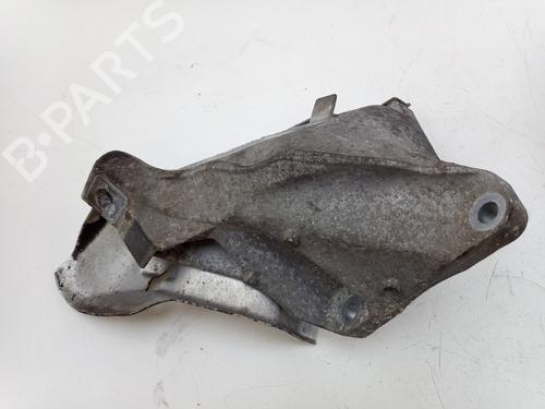 Used Engine mount BMW 3 (E90) 318 i (143 hp) 31672933