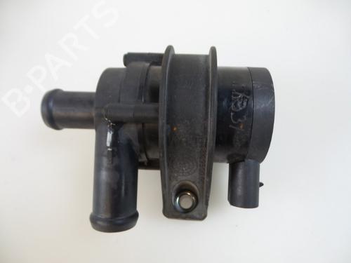 Used Auxiliary water pump VOLVO V40 Hatchback (525) T3 GTDi (150 hp) 22476372