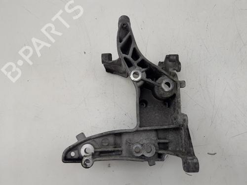 Support PEUGEOT 5008 (0U_, 0E_) 1.6 HDi | BP22498022C155 