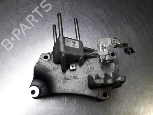 Used Engine mount OPEL COMBO Box Body/MPV (X12) 1.3 CDTI (B05) (95 hp) 22496837