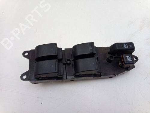 switch-toyota-corolla-_e12_-2001-2002-2003-2004-2005-2006-2007-2008-32241472 main image